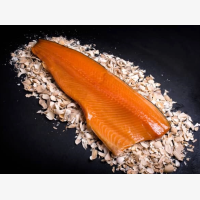 Hele zalmzijde - warm gerookt